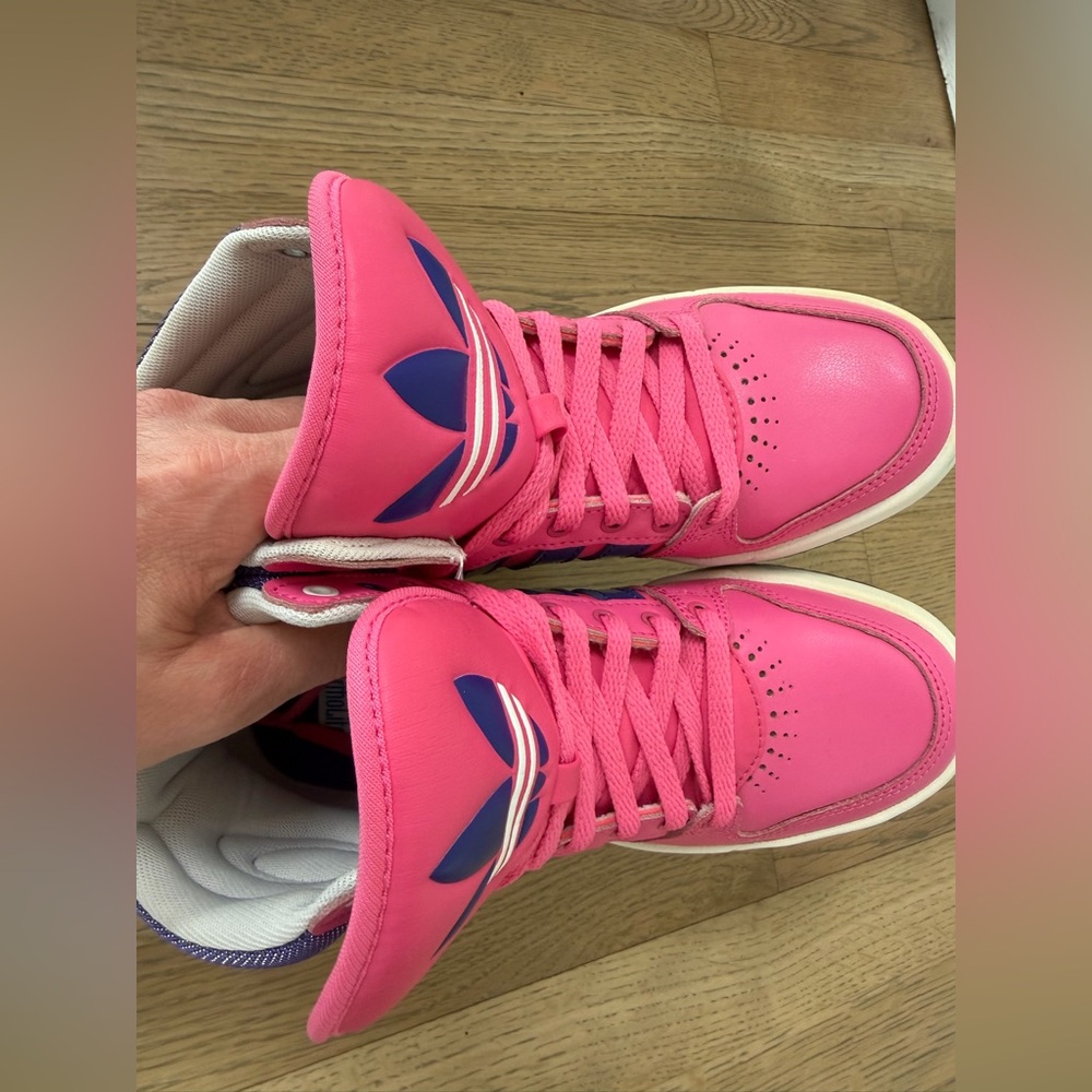 Adidas purple pink hightops - Picture 6 of 16